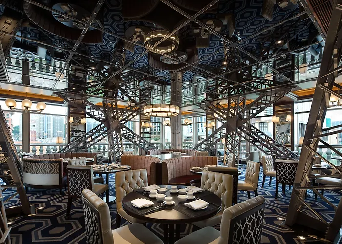 Hotel Parisian